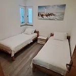 アパート By The Sea Privlaka, Zadar - 24757