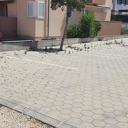 Апартаменты By The Sea Privlaka, Zadar - 24757 *